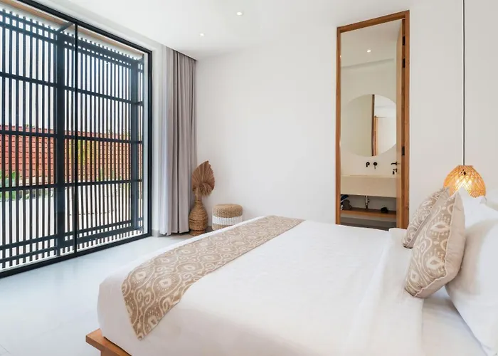 Villa Loona Palm By Finder *