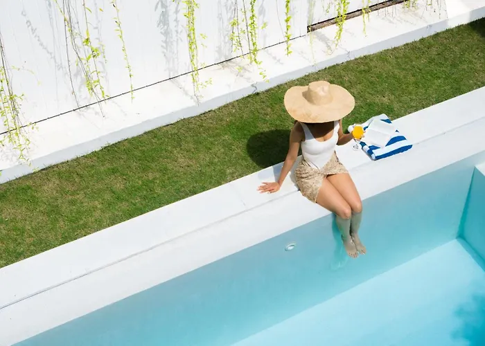 Villa Loona Palm By Finder *